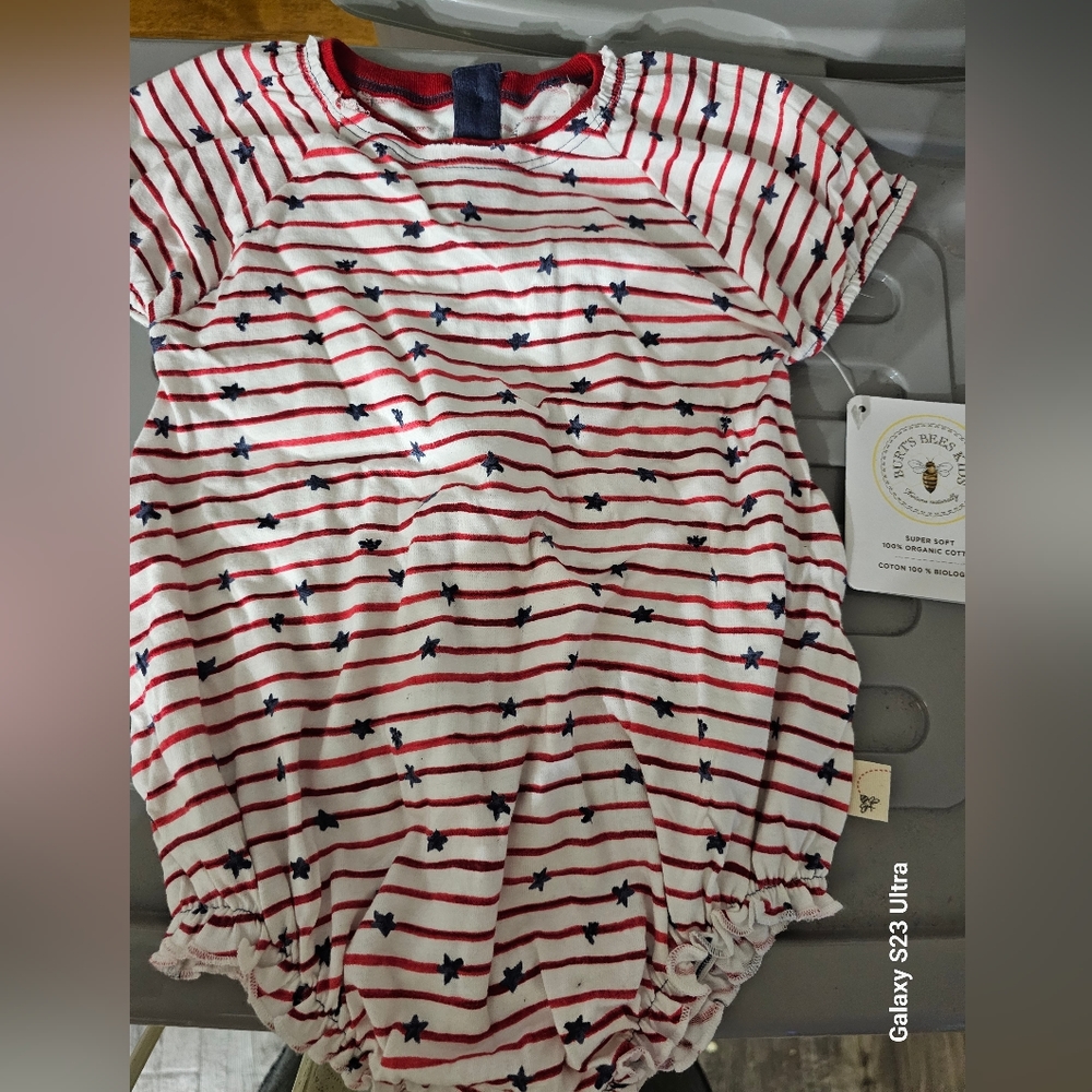 NWT Burts Bees Baby Onsie